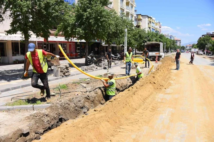 Salihli’nin Avar Caddesi’nde doğalgaz çalışmaları başladı
