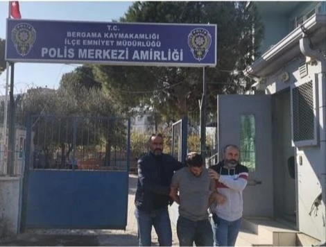 Saman balyalarına saklandı, polisin gözünden kaçmadı
