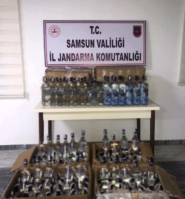 Samsun’da 251 şişe sahte bandrollü içki ele geçirildi
