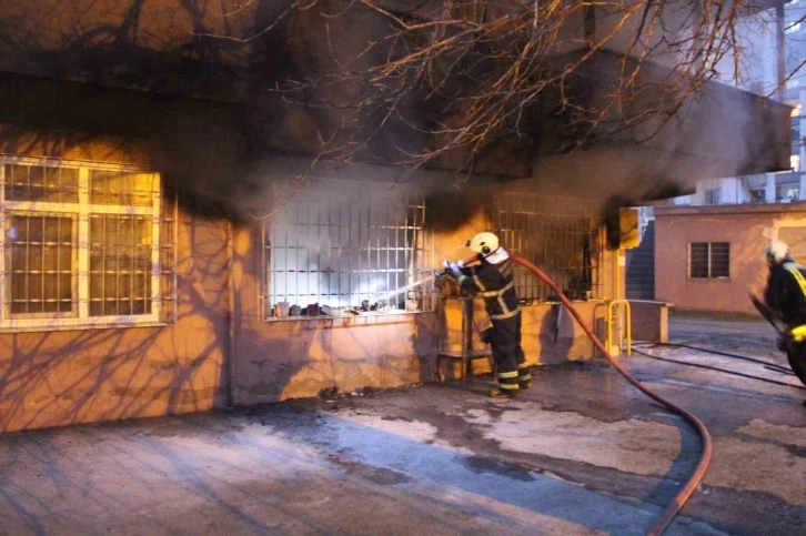 Samsun’da ev yangını: 4 kişi dumandan etkilendi
