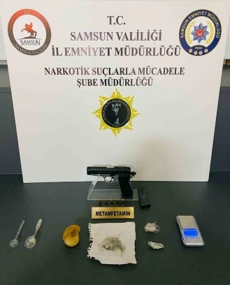 Samsun'da Uyuşturucu Operasyonunda 5 Kişi Yakalandı