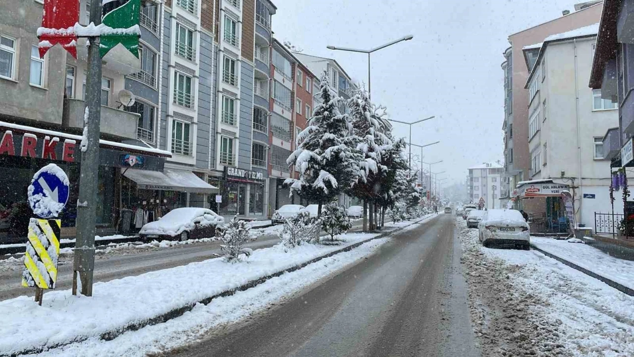 Samsun’un 15 ilçesinde eğitime 1 gün ara verildi
