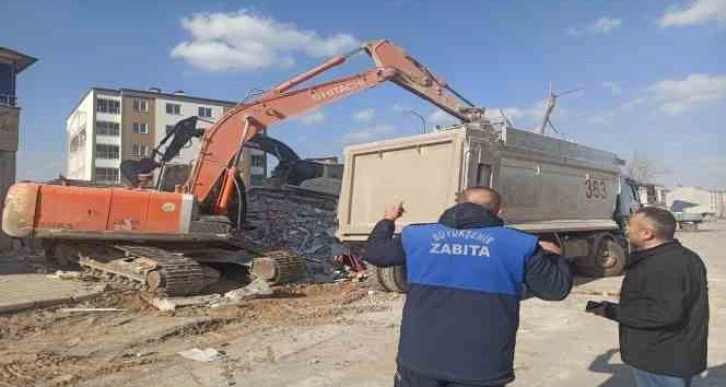 Samsun zabıtası deprem bölgesinde