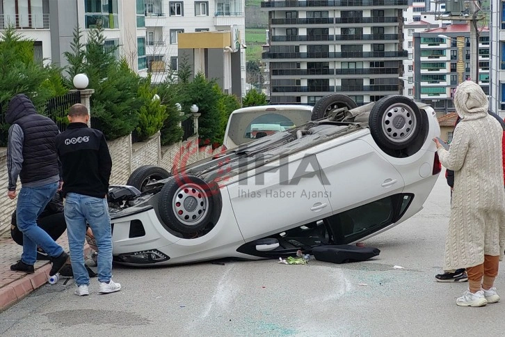 Samsun'da otomobil takla attı: 2 yaralı