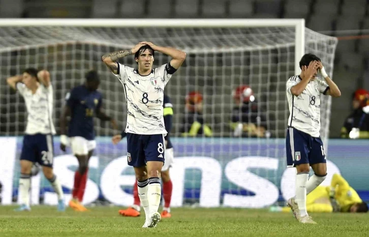 Sandro Tonali’ye 10 ay futboldan men cezası
