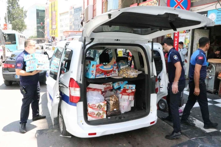 Şanlıurfa’da son kullanım tarihi geçmiş şeker ve çikolata ele geçirildi
