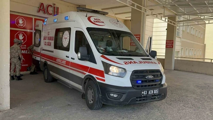 Şanlıurfa’da tarım işçilerini taşıyan kamyonet devrildi: 9 yaralı
