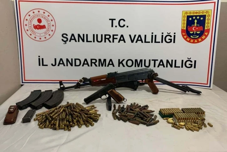 Şanlıurfa’da uzun namlulu silah ile mühimmat ele geçirildi
