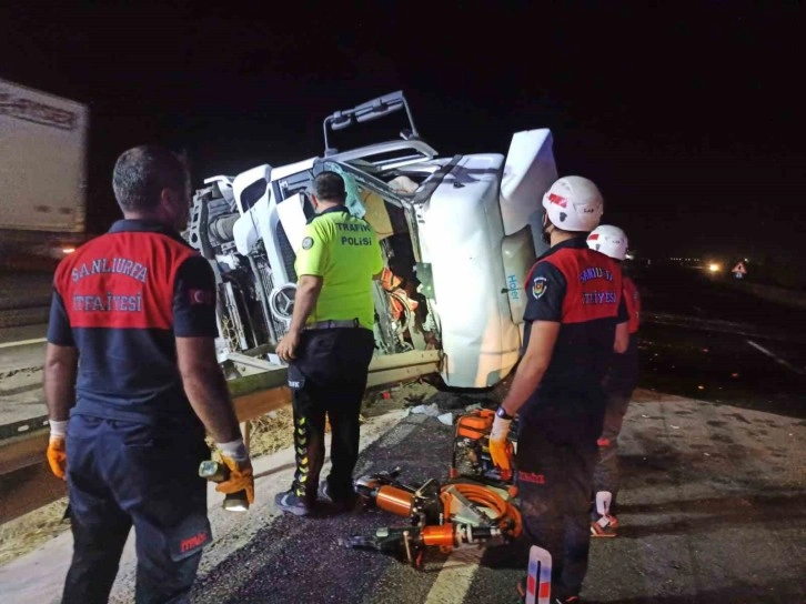 Şanlıurfa’da yakıt tankeri devrildi: 1 ölü