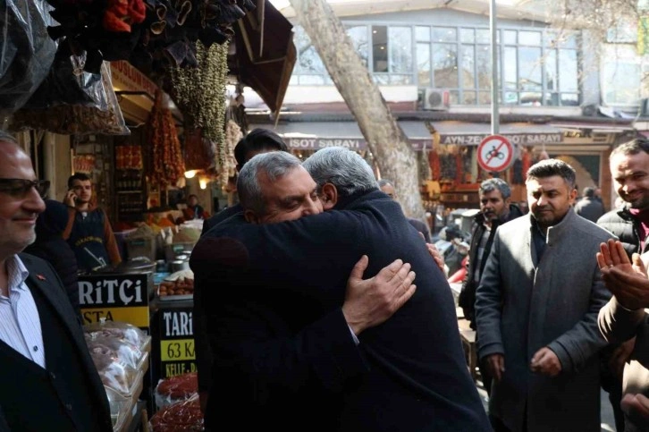 Şanlıurfa Esnafla Buluşan Başkan Beyazgül'e Destek Yağdı