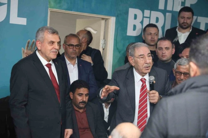 Şanlıurfa Siyasetinin Duayeni Seydi Eyyüpoğlu ve Ahmet Ersin Bucak Beyazgül'e Destek Verdi