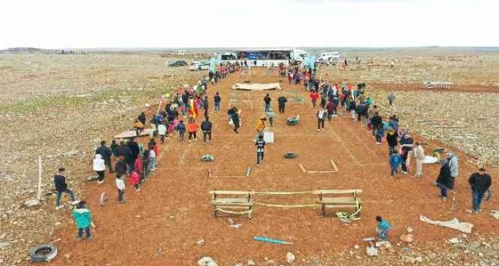 Şanlıurfa’da çocuklar survivor parkurunda yarıştı