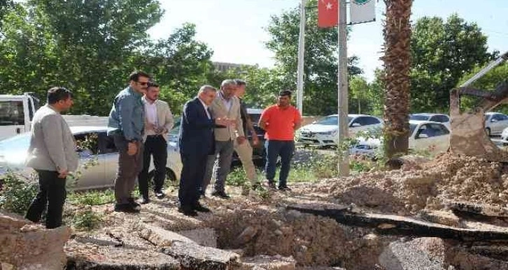 Şanlıurfa’da çöken yol onarılarak trafiğe açıldı