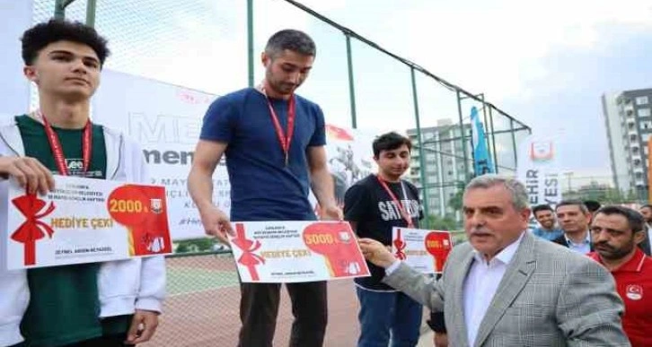 Şanlıurfa’da dereceye giren sporculara ödül