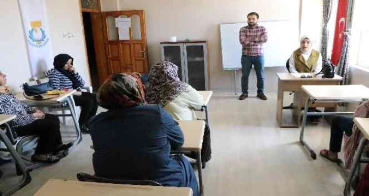 Şanlıurfa’da kadınlara sağlıklı beslenme semineri