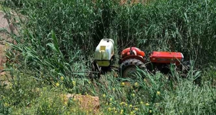 Şanlıurfa’da traktör devrildi: 1’i ağır, 2 yaralı