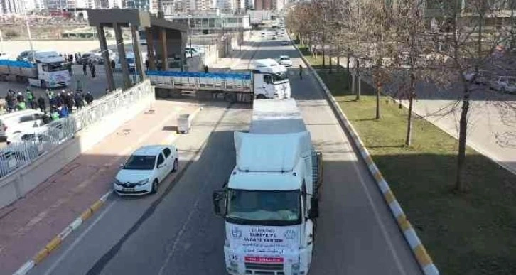 Şanlıurfa’dan Suriye’ye 7 tır yardım malzemesi gönderildi