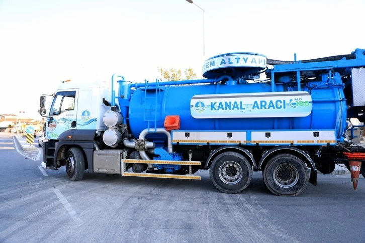 Sapanca’da altyapı hatları temizleniyor
