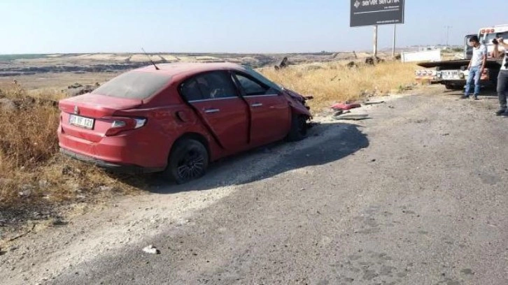 Şarampole devrilen otomobilde bulunan 2 kişi yaralandı