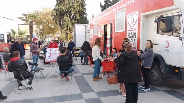 Sarıgöl’de Kan ve kök hücre bağışı kampanyası ilgi gördü
