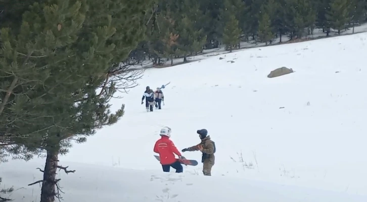 Sarıkamış’ta kaybolan İranlı kayakçıları JAK buldu
