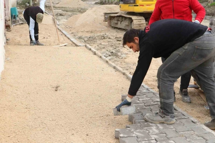 Saruhanlı ve Turgutlu’da üstyapı çalışmaları
