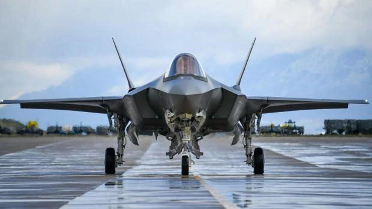 Şaşkına döndüler: Türkiye F-35 programına geri döndü!