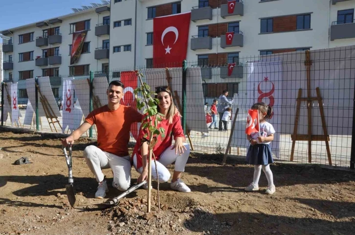 Sason’da jandarma personeli hatıra meyve bahçesi oluşturdu
