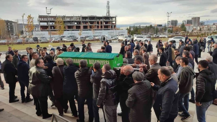 Sazın üstadı sonsuzluğa uğurlandı
