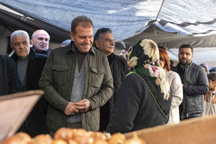 Seçer, Akdeniz ilçesi esnaflarıyla buluştu
