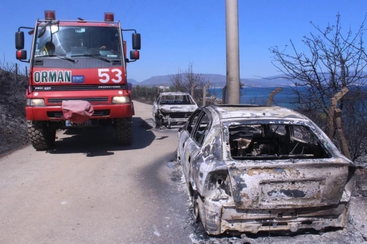 Seferihisar’daki her iki yangın da kontrol altında
