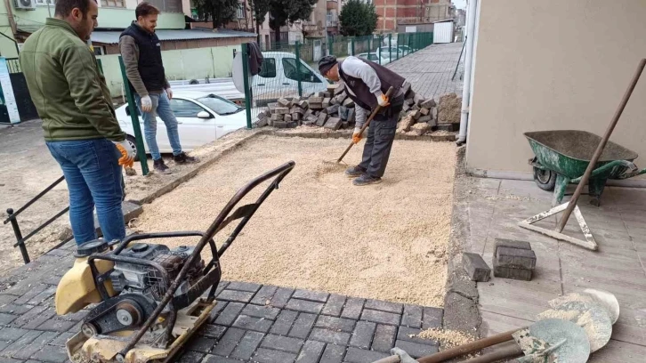 Şehir genelinde tadilat çalışmaları devam ediyor
