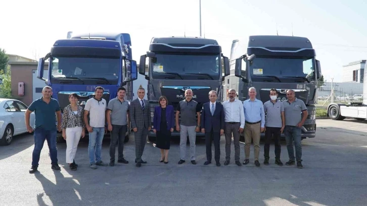 Şehir içinde ve gezi turlarında hibrit otobüs dönemi
