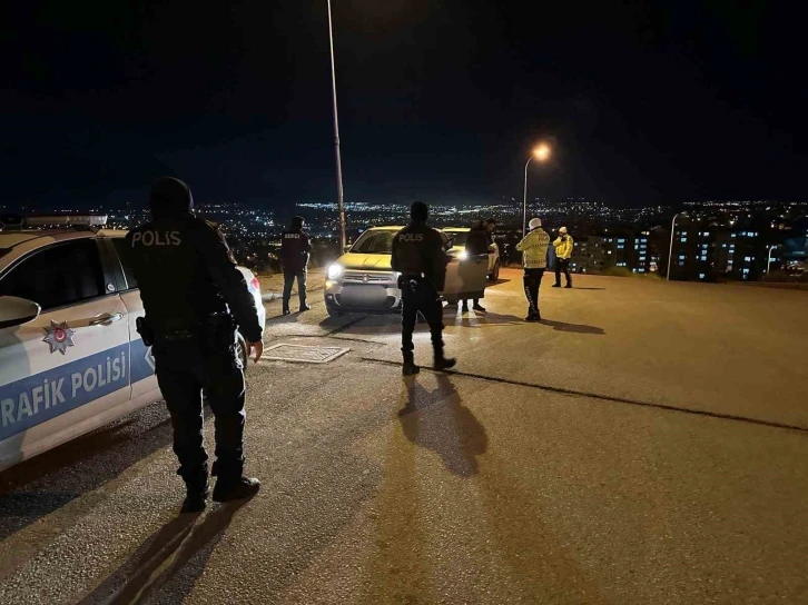 Şehir manzarasına hakim bölgelerde alkol tüketen şahıslara yönelik denetim
