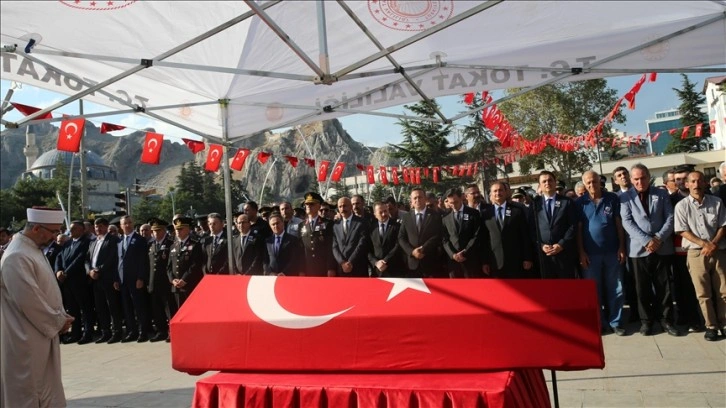 Şehit askerler Aykanat ve Kızılateş son yolculuklarına uğurlandı