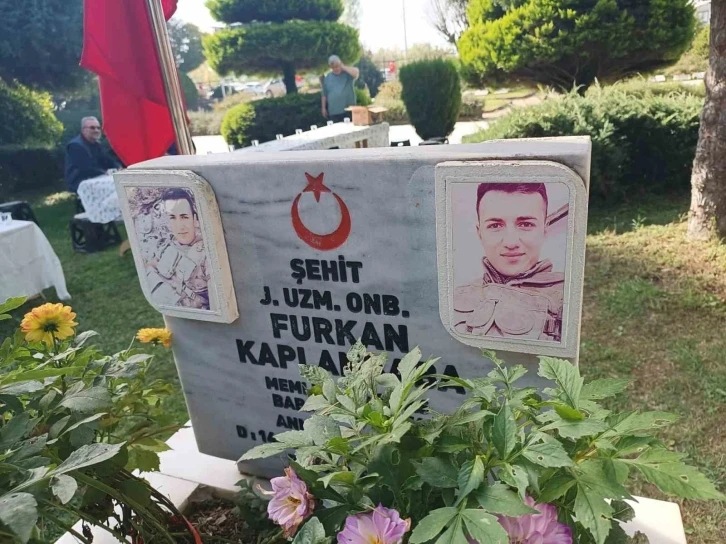 Şehit Furkan Kaplanbaba mezarı başında dualarla anıldı
