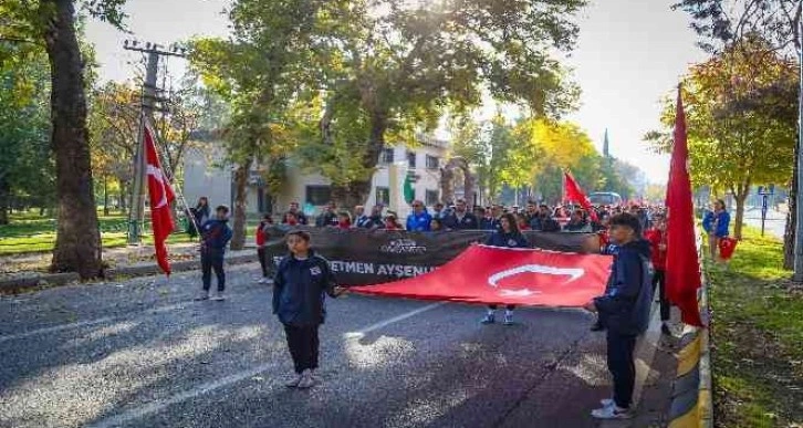 Şehit öğretmen Ayşenur Alkan’ın anısına yürüdüler