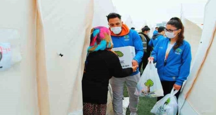 Şehitkamil’den afetzedelere tam destek