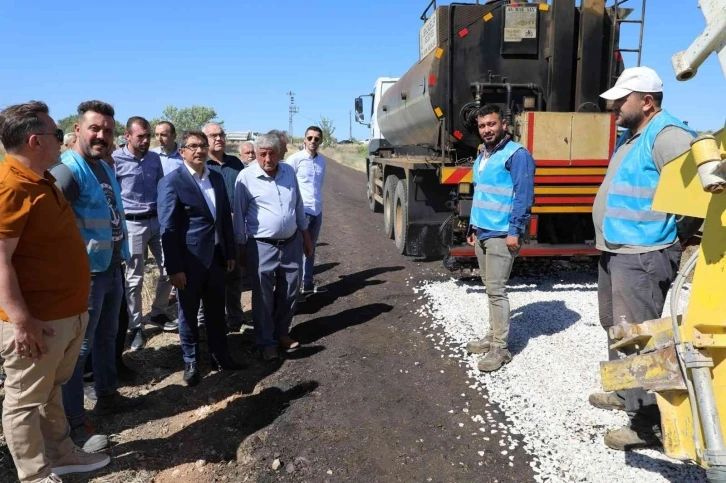 Şehzadeler Belediyesi ovada asfalt sezonunu açtı
