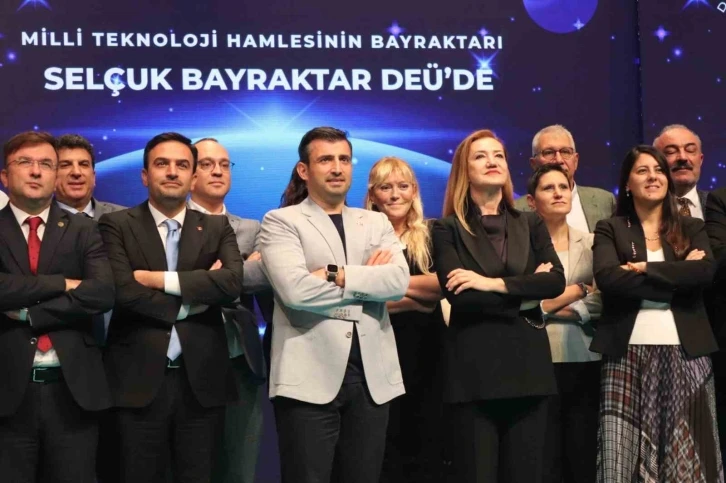 Selçuk Bayraktar TEKNOFEST öncesi DEÜ öğrencileriyle buluştu
