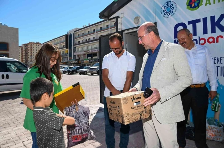 Selçuklu’da atık kumbaram projesi yoğun ilgi görüyor
