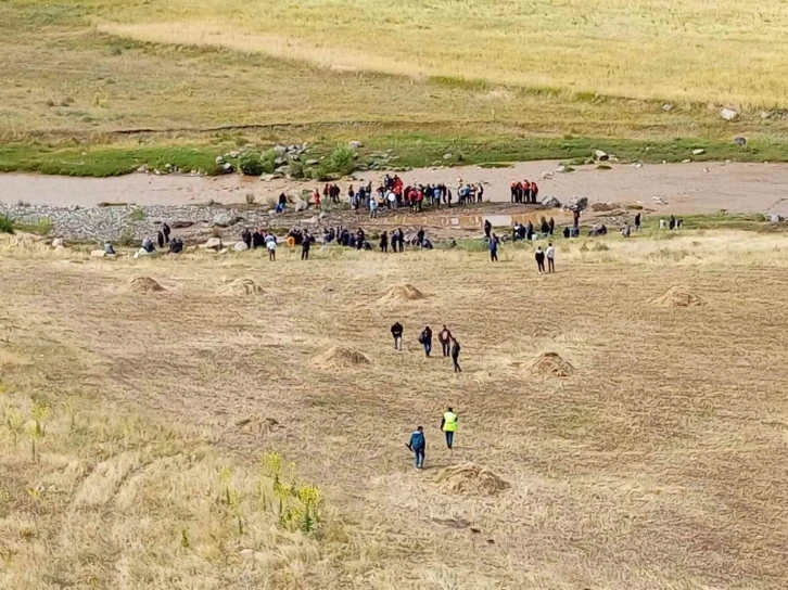 Sele kapılan çoban 30 kilometre sürüklendi
