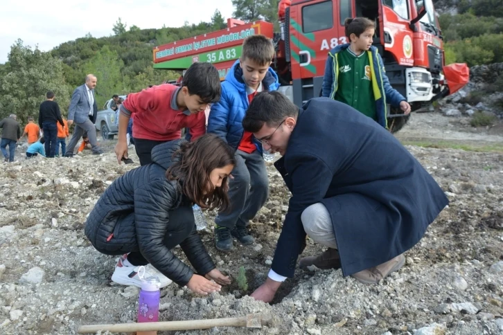 Selendi’de 100. Yıl Eğitim Ormanı oluşturuldu
