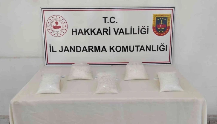 Şemdinli’de 5 kilo metamfetamin ele geçirildi
