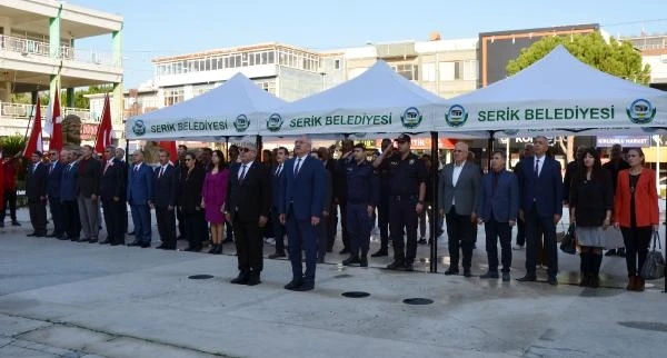 Serik'te Öğretmenler Günü kutlandı