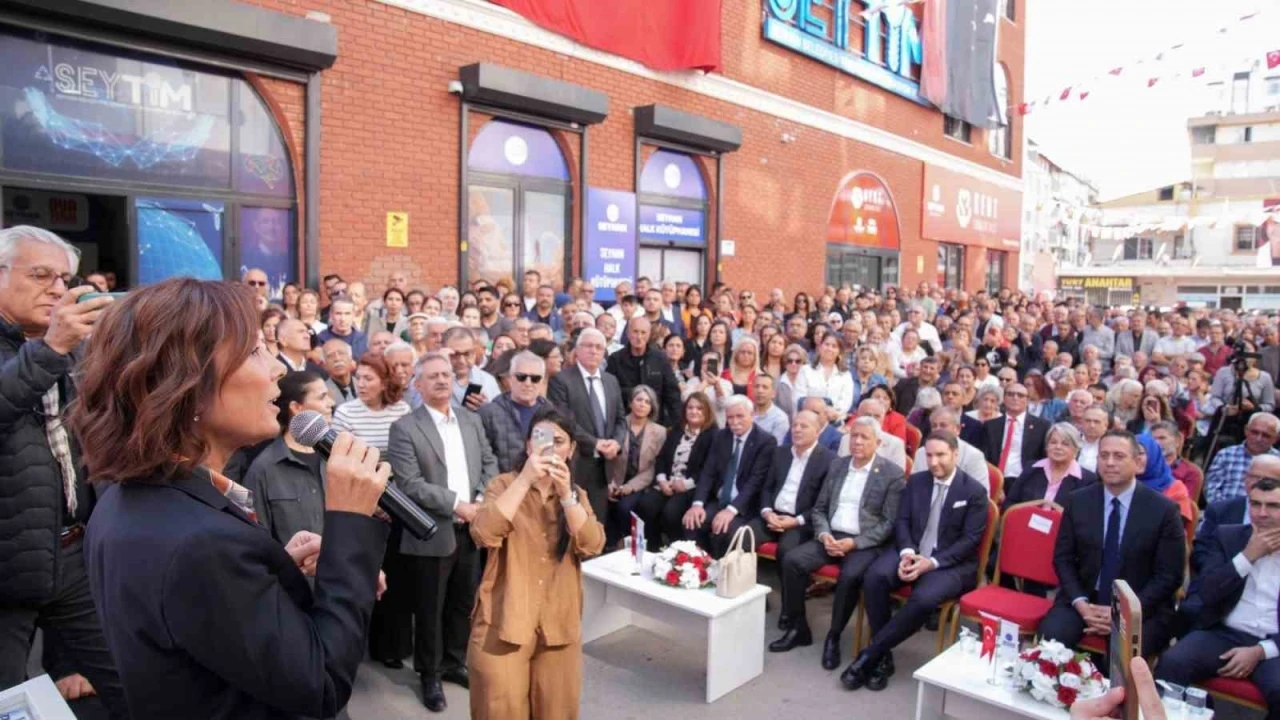 Seyhan Belediyesi Kent Lokantalarında “Askıda Yemek” uygulamasına bağış yapan iş insanlarına plaketli teşekkür
