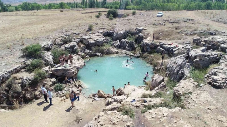 Şifa dağıtan göl kurudu, görenler gözlerine inanamadı
