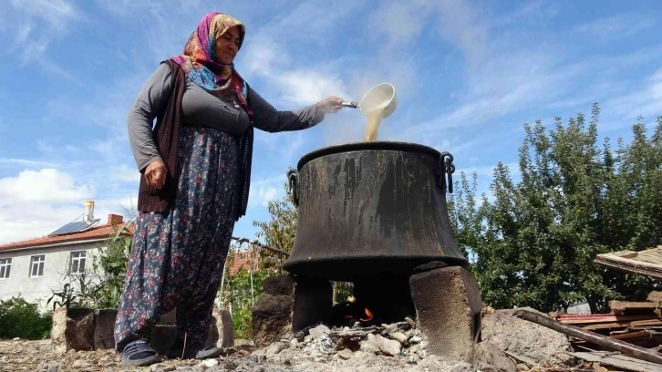 Şifa deposu üzüm pekmezinin sofralara yolculuğu sürüyor
