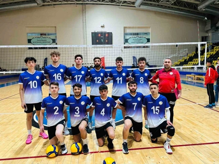 Siirt Belediyesi genç erkekler voleybol takımı, Van Bölge Şampiyonasına katılıyor
