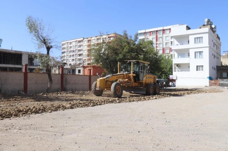 Siirt Belediyesi kent merkezinde trafiği rahatlatıyor
